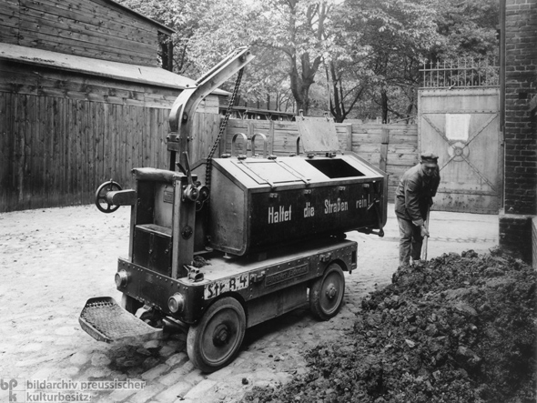 Mechanized Street-Cleaning (1913)